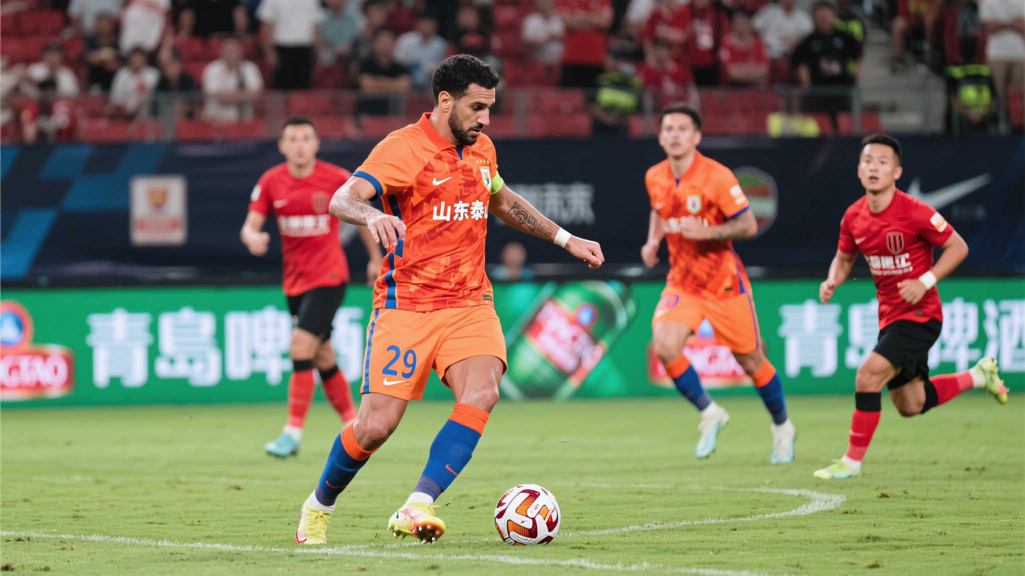 华体会体育 (HTH Sports) 作为皇马官方合作伙伴，提供西甲、欧冠、NBA、CBA、英超等热门赛事 4K 直播与秒级比分推送，支持多机位切换、VAR 回放及 AI 赔率预测。新人注册即领彩金、竞猜券与队徽盲盒，可参加串关挑战、数据大师榜和粉丝应援 PK。电玩大厅汇聚足球经理、街球 3v3、电竞 MOBA 等 100+ 游戏，云存档跨端互通，观赛、互动、游戏三位一体，打造沉浸式体育娱乐生态。代理中心